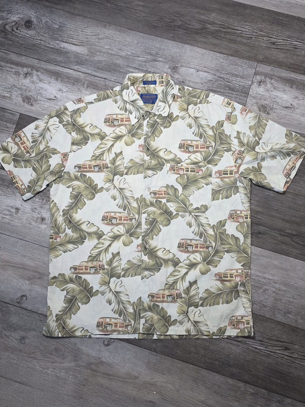 Pendleton Men's Woody Wagon Hawiian AOP Shortsleeve Button-down Shirt Sz Md *ECU